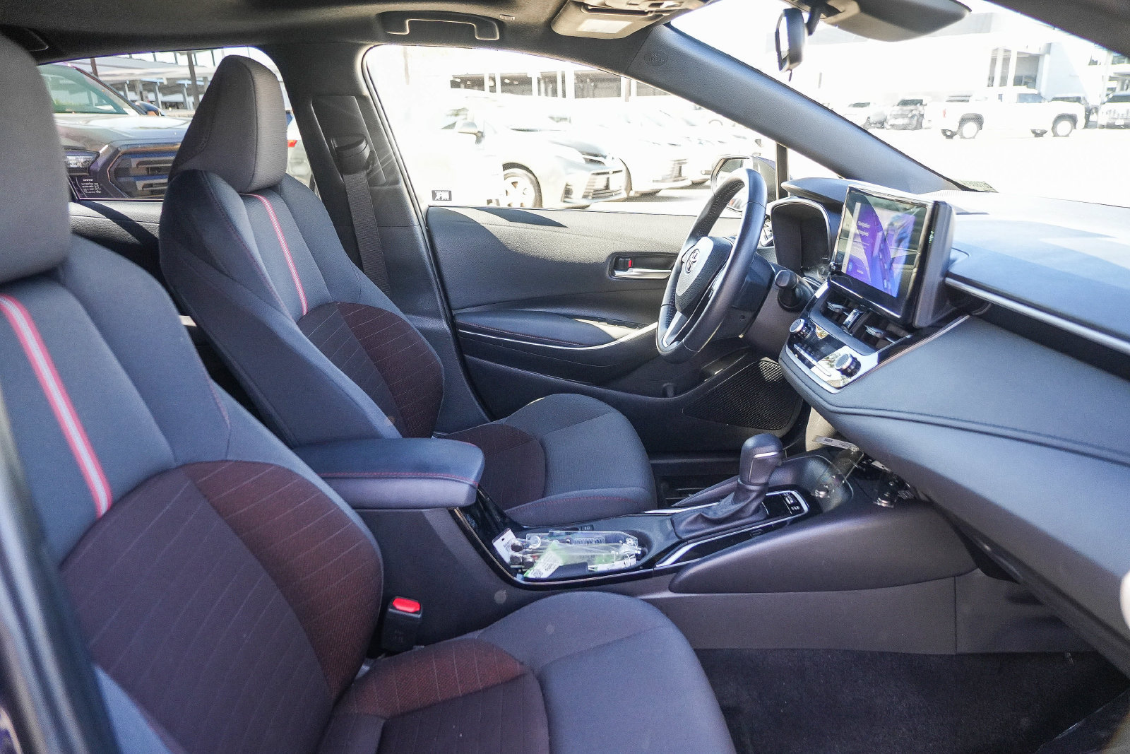 Certified 2024 Toyota Corolla SE w/ SE Premium Package FWD image 17