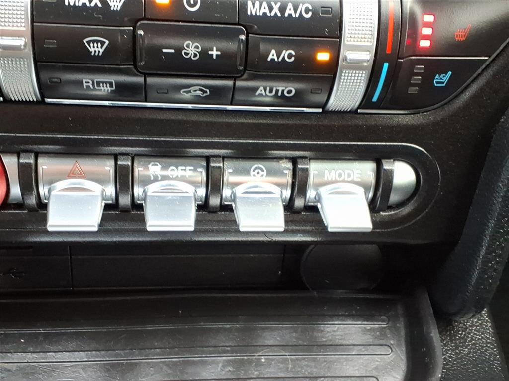 Used 2017 Ford Mustang Coupe image 20