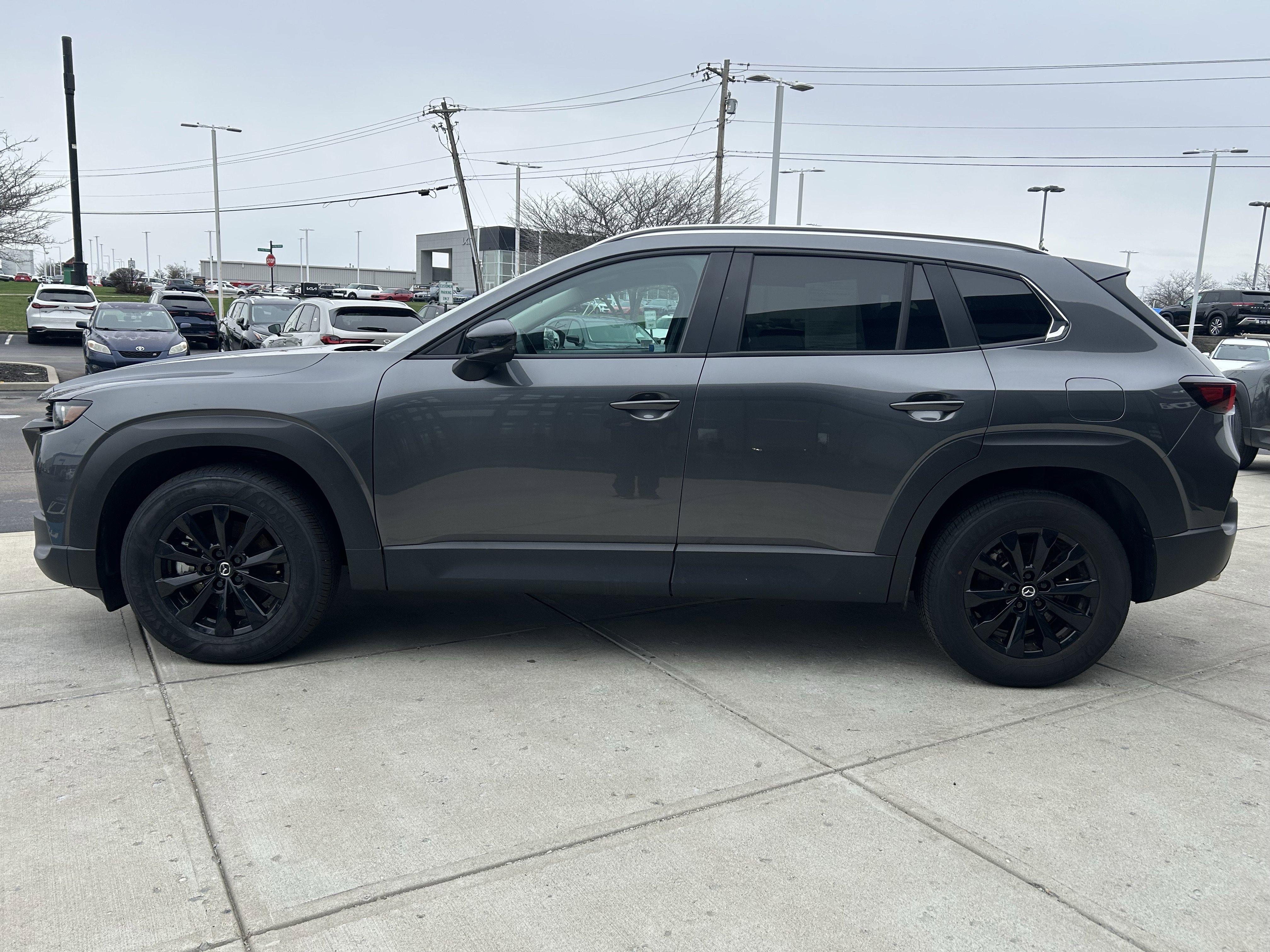 Certified 2025 MAZDA CX-50 AWD 2.5 S w/ Preferred Package image 4