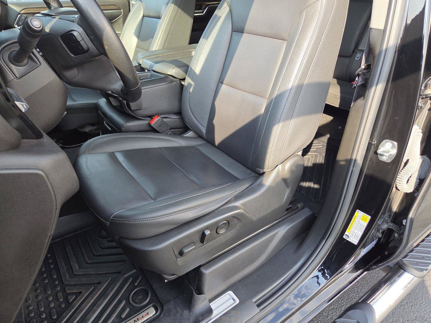 Used 2024 Chevrolet Silverado 1500 LT w/ Leather Package AWD/4WD image 17