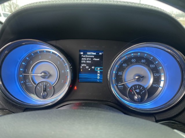 Used 2014 Chrysler 300 C image 29