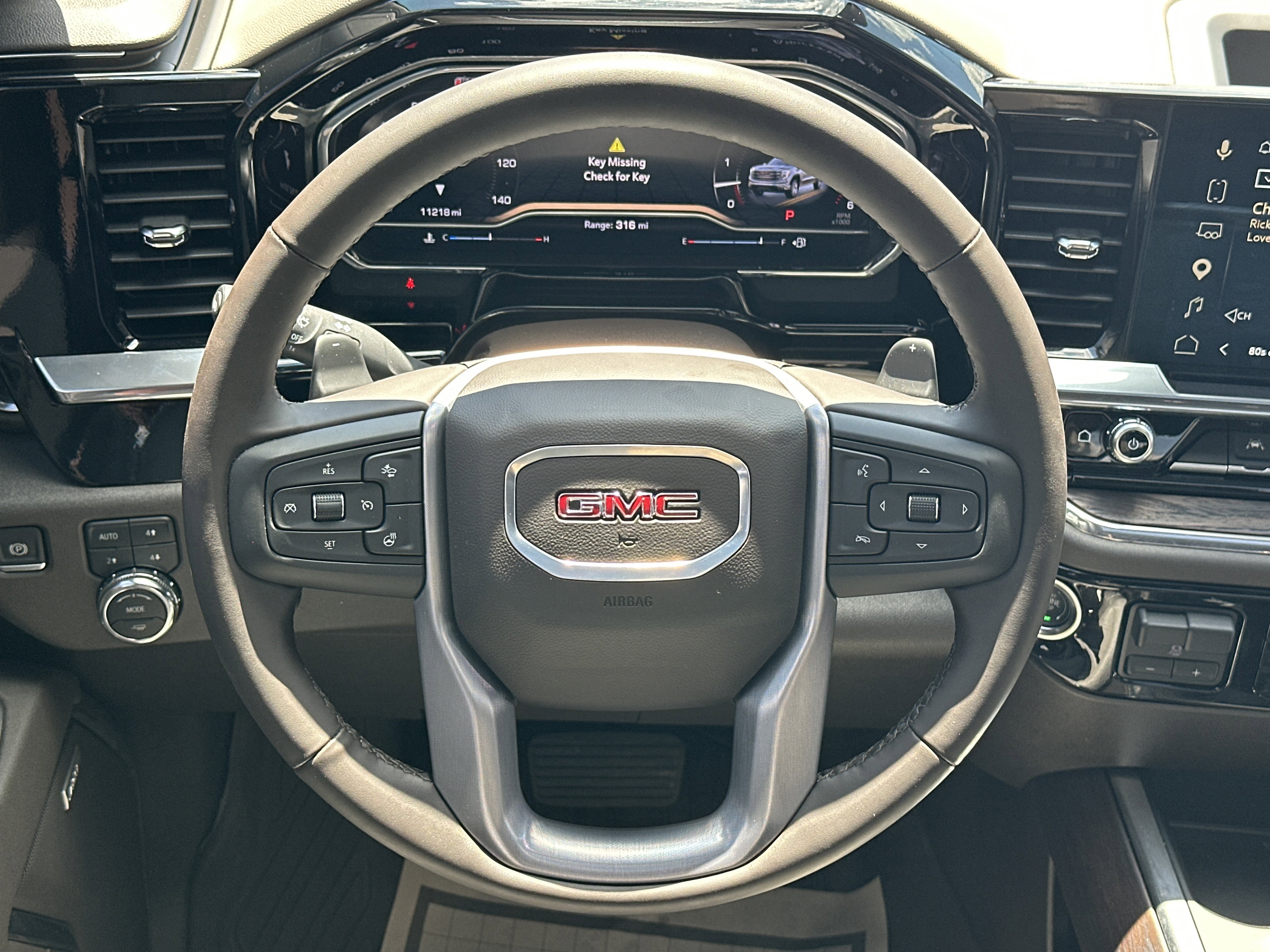 Used 2025 GMC Sierra 1500 SLT w/ SLT Premium Plus Package image 25