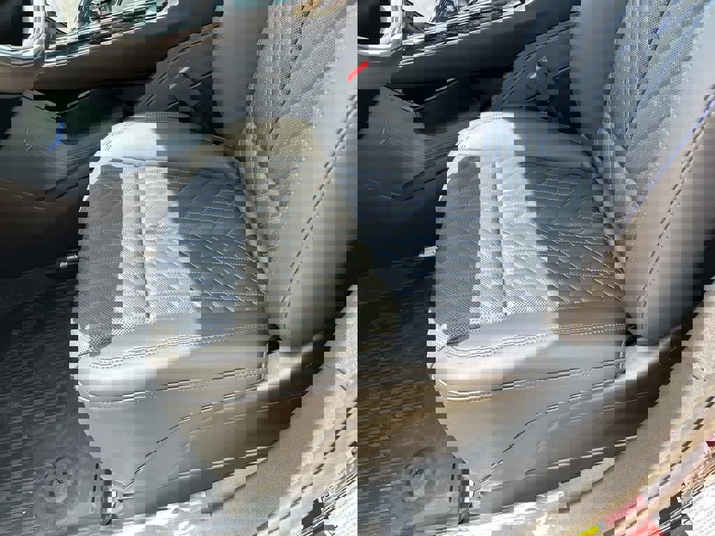 New 2026 Cadillac Escalade IQ Luxury 1 w/ LPO, Floor Liner Package image 16