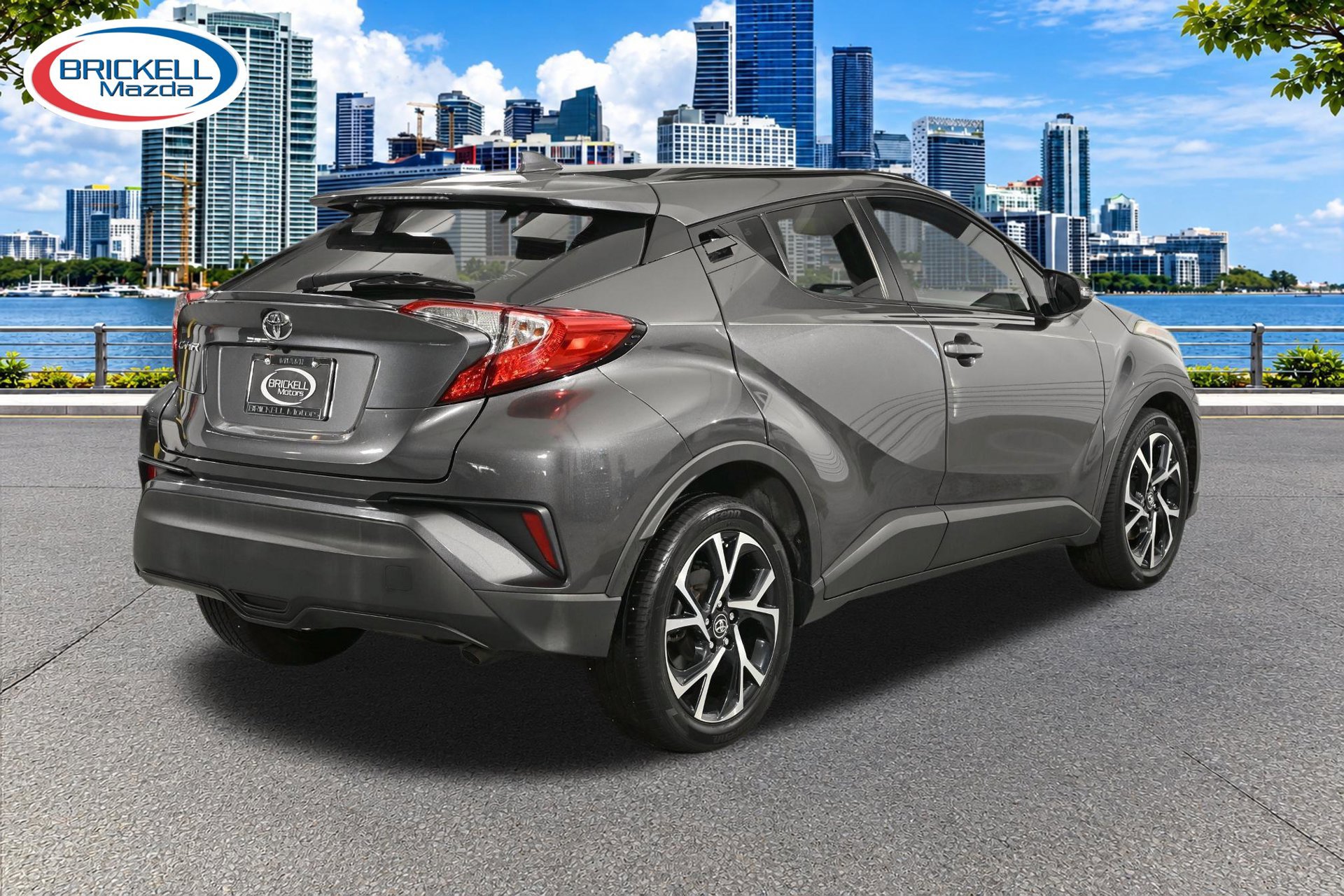 Used 2018 Toyota C-HR XLE FWD image 6
