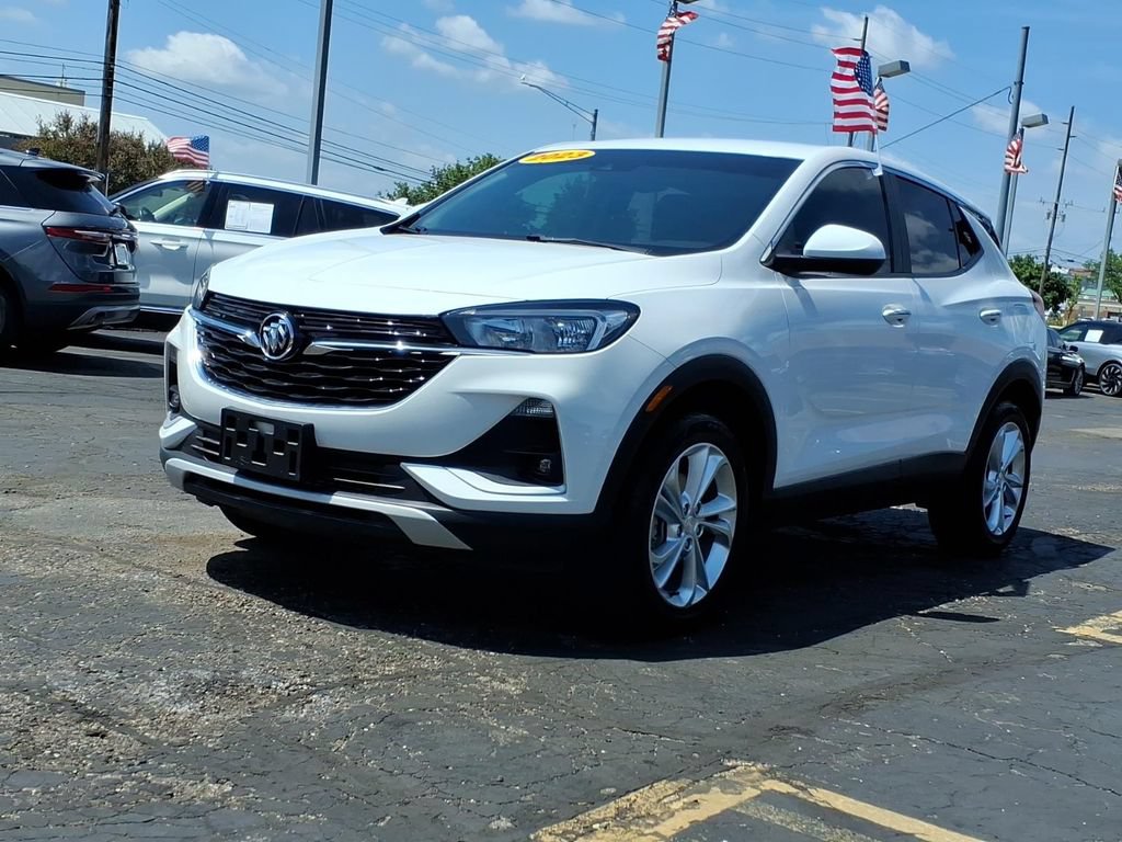 Used 2023 Buick Encore GX Preferred w/ Cold Weather Comfort Package AWD/4WD image 3
