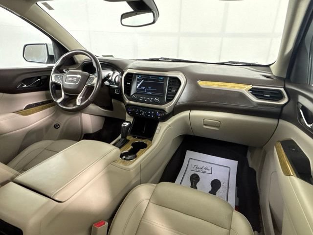 Used 2018 GMC Acadia Denali w/ Technology Package AWD/4WD image 32