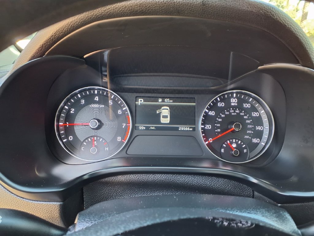 Certified 2024 Kia Forte LXS w/ LXS Technology Package FWD image 18