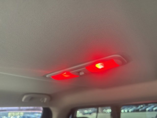 Used 2019 Nissan Titan Platinum Reserve image 37