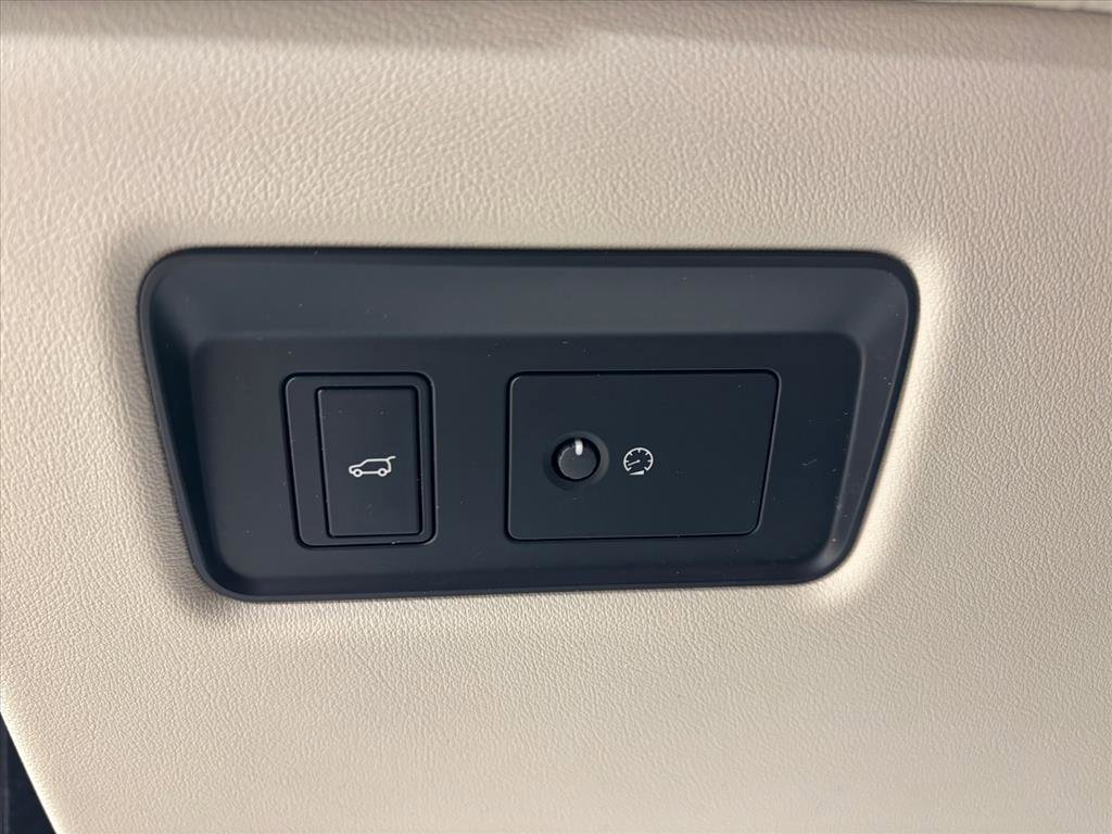 Used 2020 Land Rover Range Rover Long Wheelbase HSE image 23