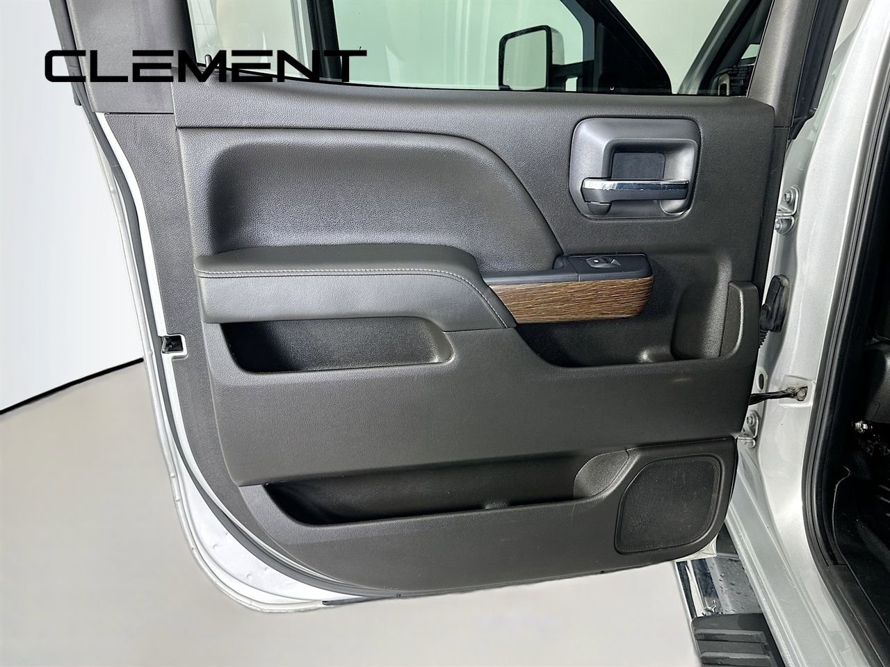 Used 2019 GMC Sierra 2500 Denali w/ Duramax Plus Package image 31