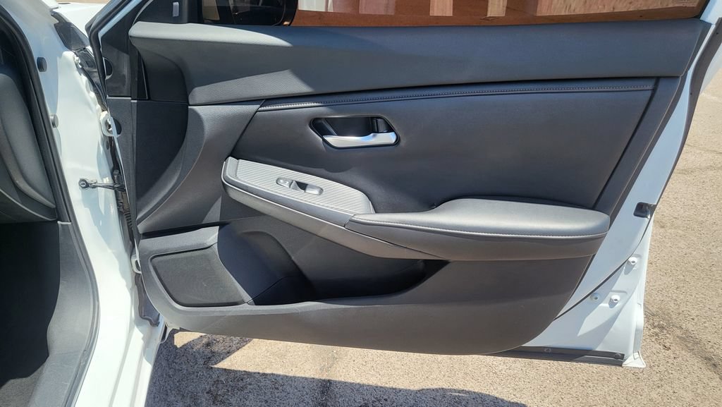 Used 2020 Nissan Sentra SV w/ Electronics Package FWD image 18