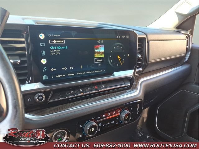 Used 2022 Chevrolet Silverado 1500 LT AWD/4WD image 31