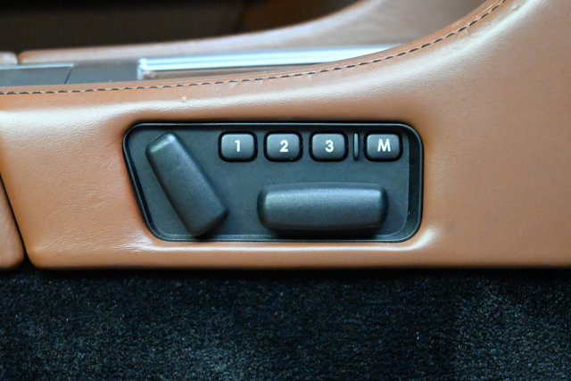 Used 2009 Aston Martin DB9 Coupe RWD image 15
