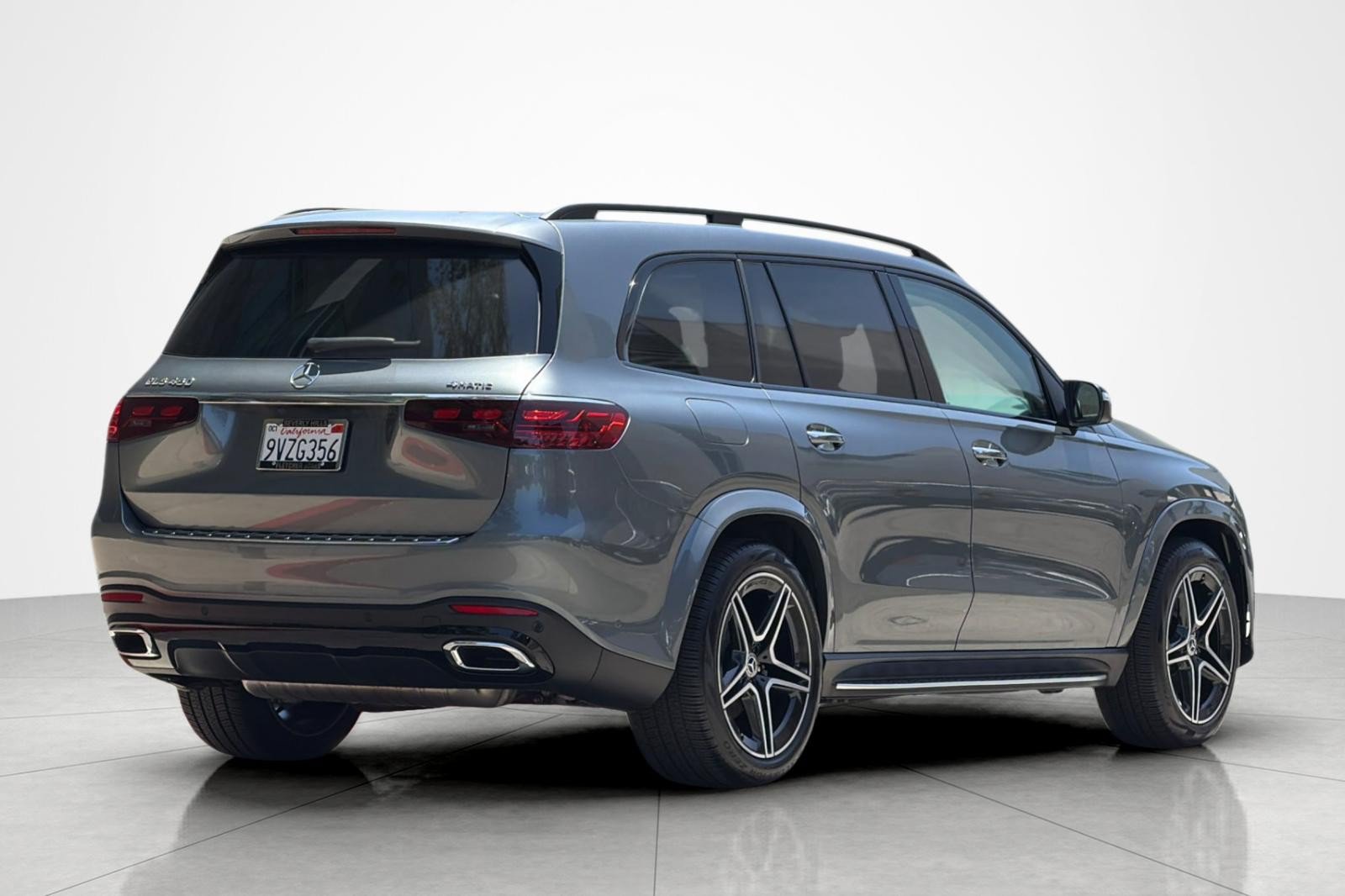 Used 2026 Mercedes-Benz GLS 450 4MATIC image 5