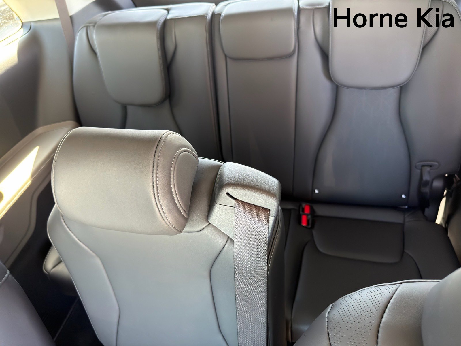 New 2026 Kia Carnival EX FWD image 19