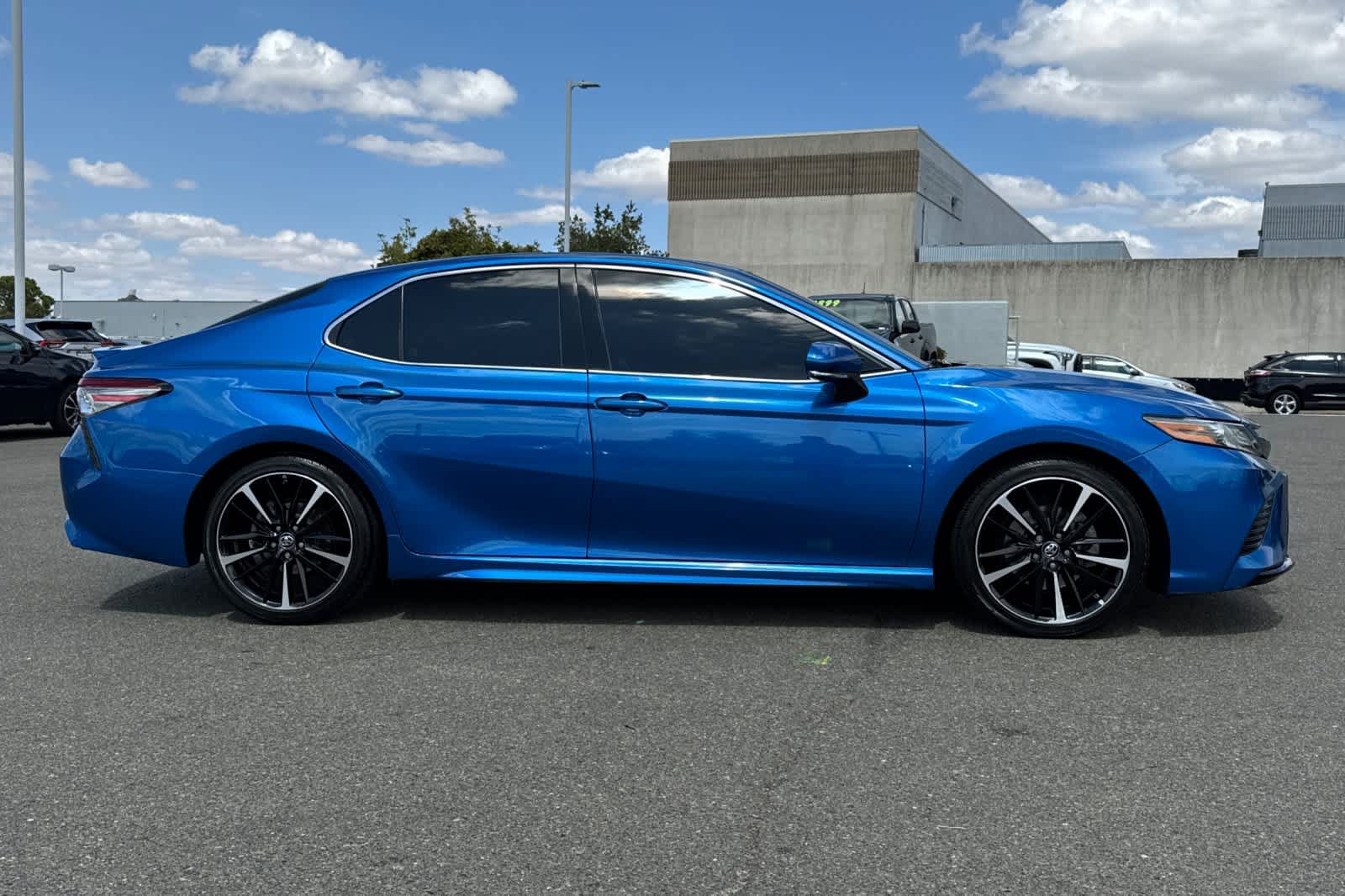 Used 2018 Toyota Camry XSE w/ Audio Package FWD image 6