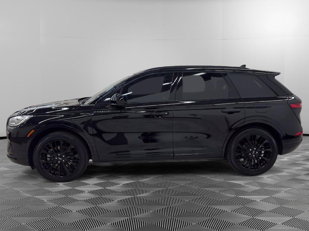 Used 2025 Lincoln Corsair Grand Touring w/ Jet Appearance Package AWD/4WD image 4