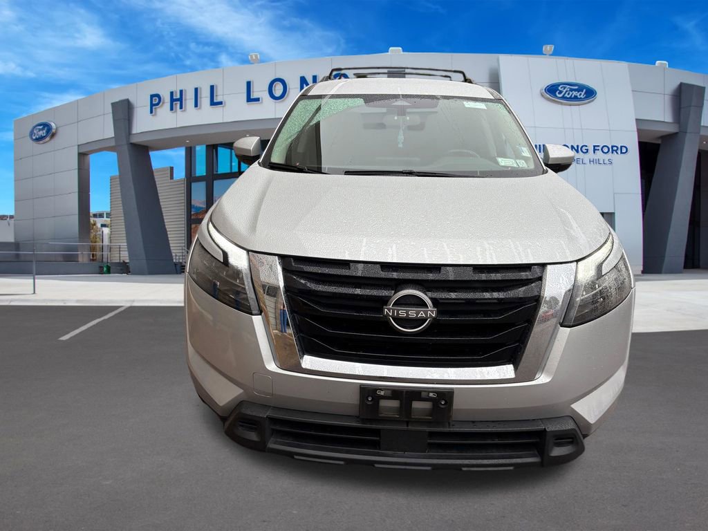 Used 2023 Nissan Pathfinder SV AWD/4WD image 8