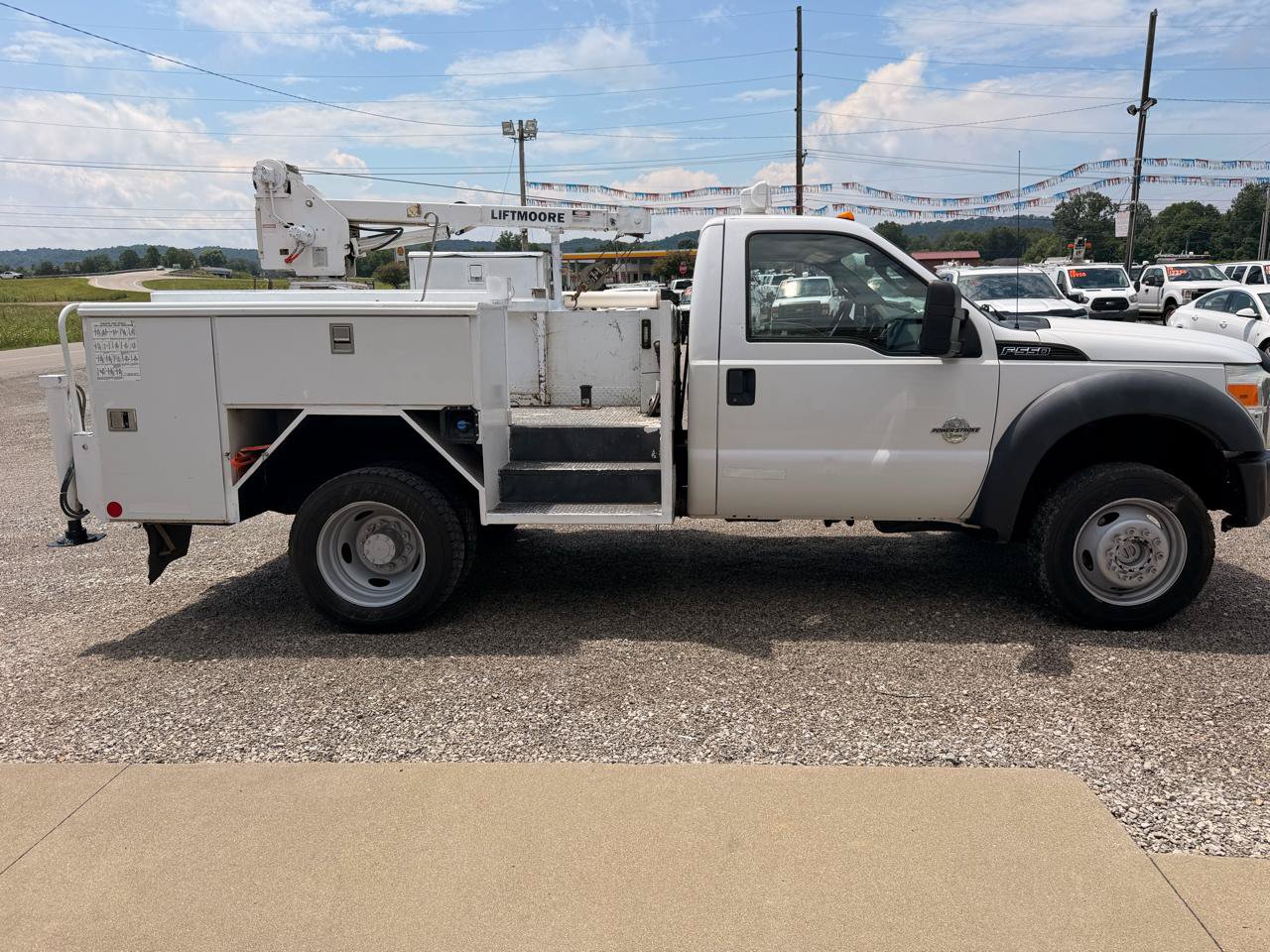 Used 2011 Ford F550 4x4 Regular Cab Super Duty w/ Payload Upgrade Pkg image 2