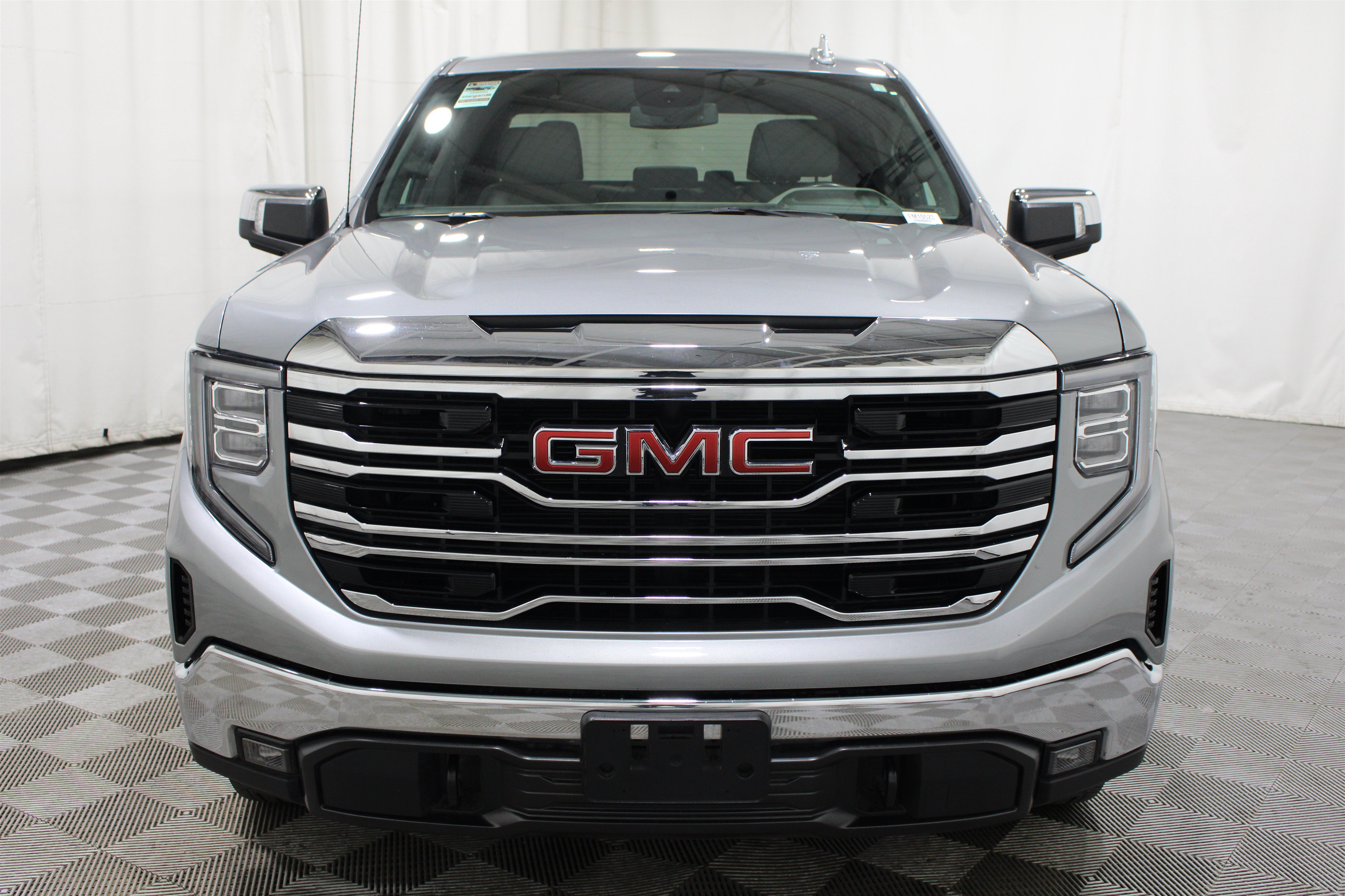 Used 2025 GMC Sierra 1500 SLT RWD image 34