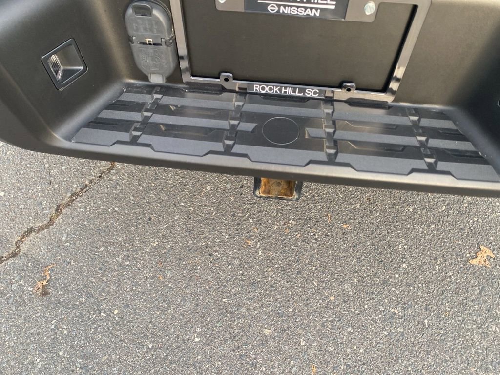 Used 2023 Nissan Frontier SV image 7