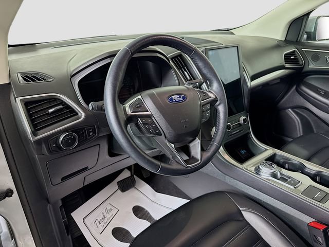 Used 2024 Ford Edge SEL w/ Convenience Package image 9