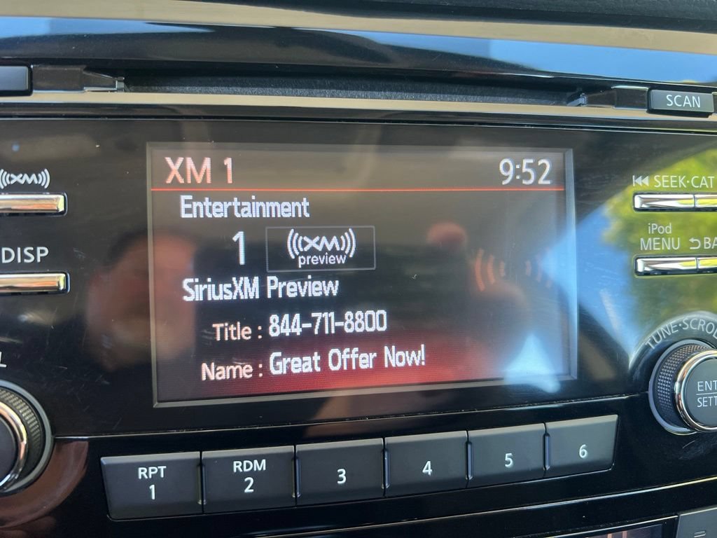 Used 2017 Nissan Rogue Sport SV AWD/4WD image 56