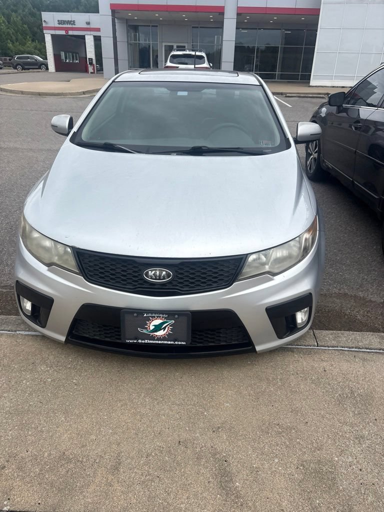 Used 2013 Kia Forte Koup SX w/ Tech Pkg FWD image 2