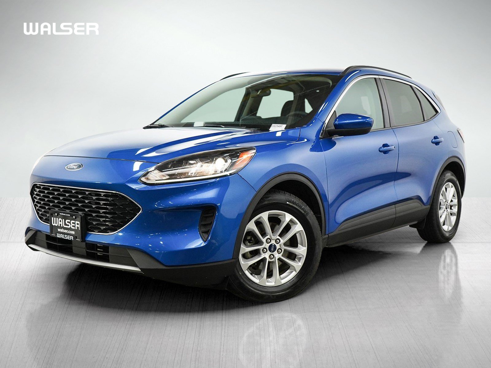 Used 2020 Ford Escape SE FWD image 1