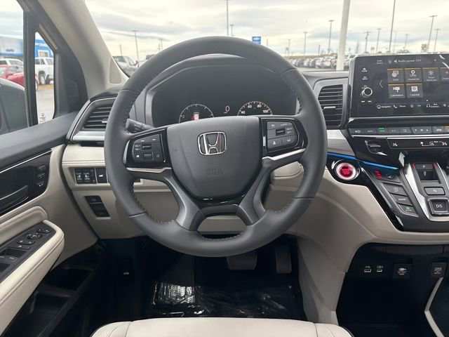 New 2026 Honda Odyssey Touring image 13