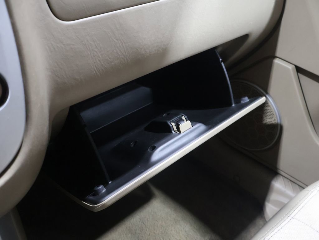 Used 2006 Mercury Mariner Luxury image 28