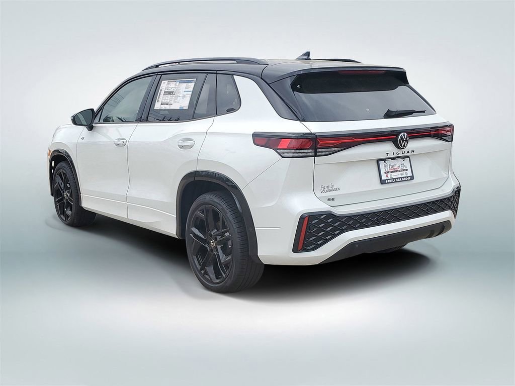 New 2026 Volkswagen Tiguan SE R-Line image 4