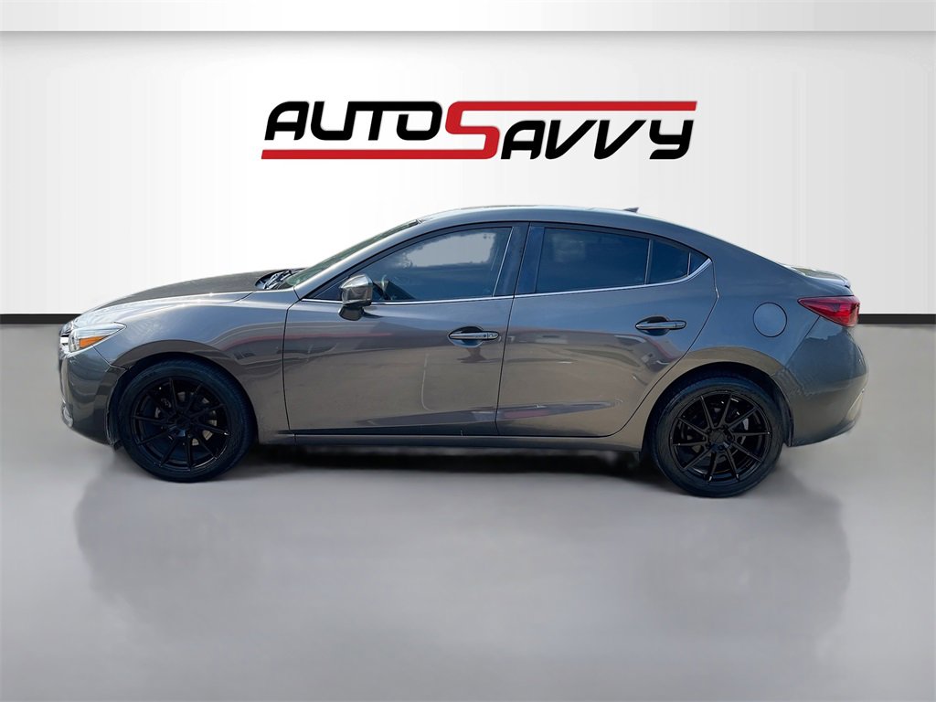 Used 2017 MAZDA MAZDA3 Touring w/ Popular Equipment Package image 4