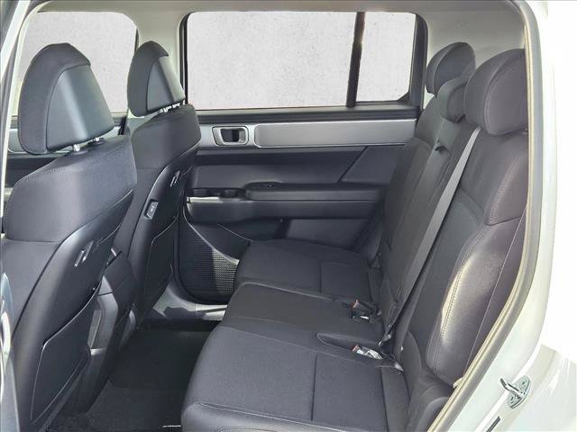 New 2026 Hyundai Santa Fe SE FWD image 12