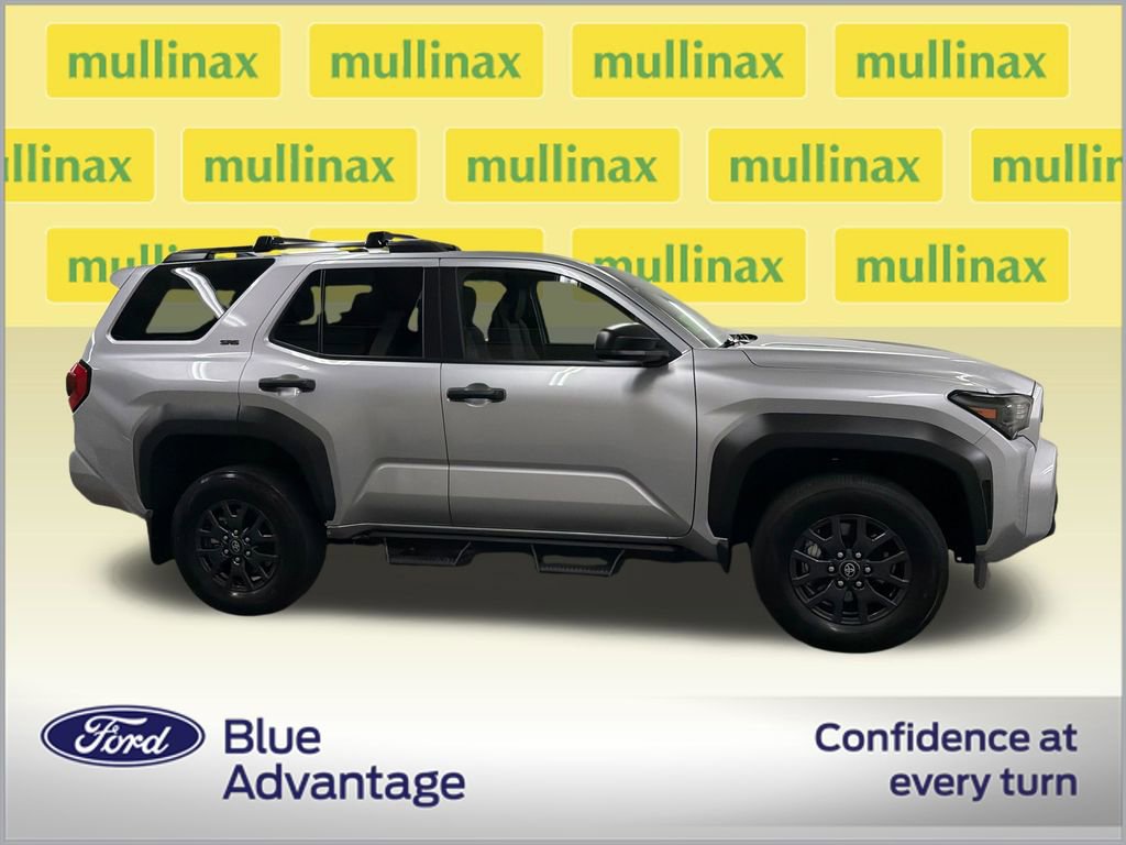Used 2025 Toyota 4Runner SR5 image 2
