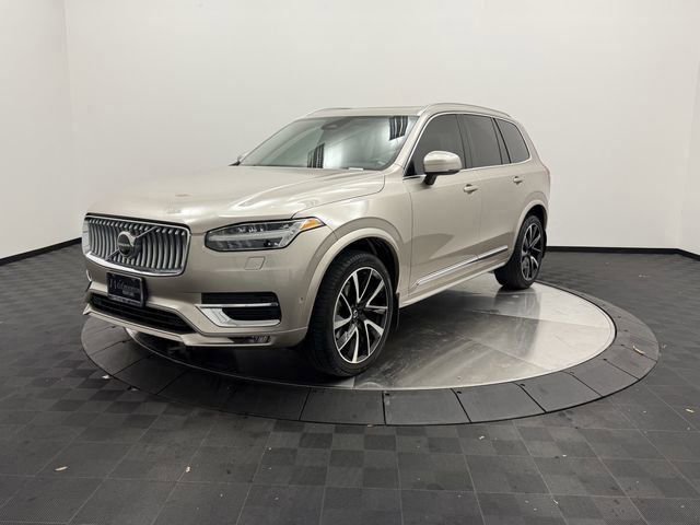 Certified 2023 Volvo XC90 B6 Plus image 3