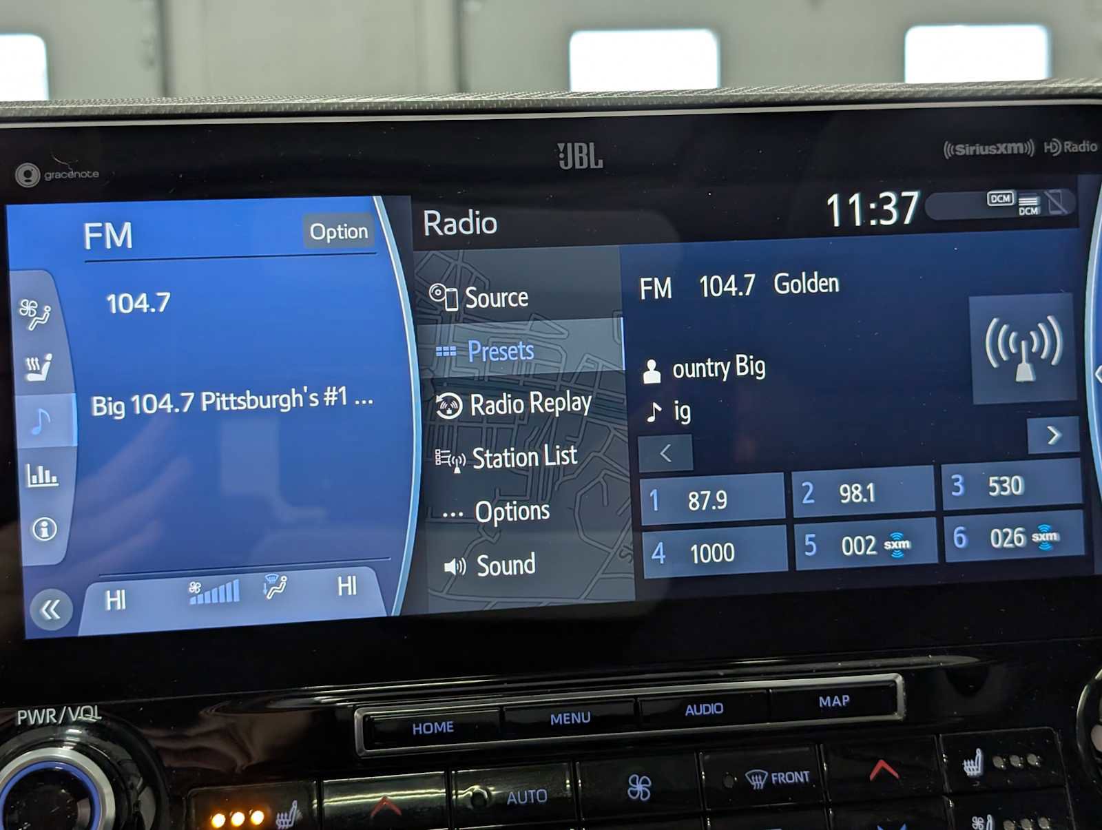 Used 2021 Toyota Highlander Platinum image 28