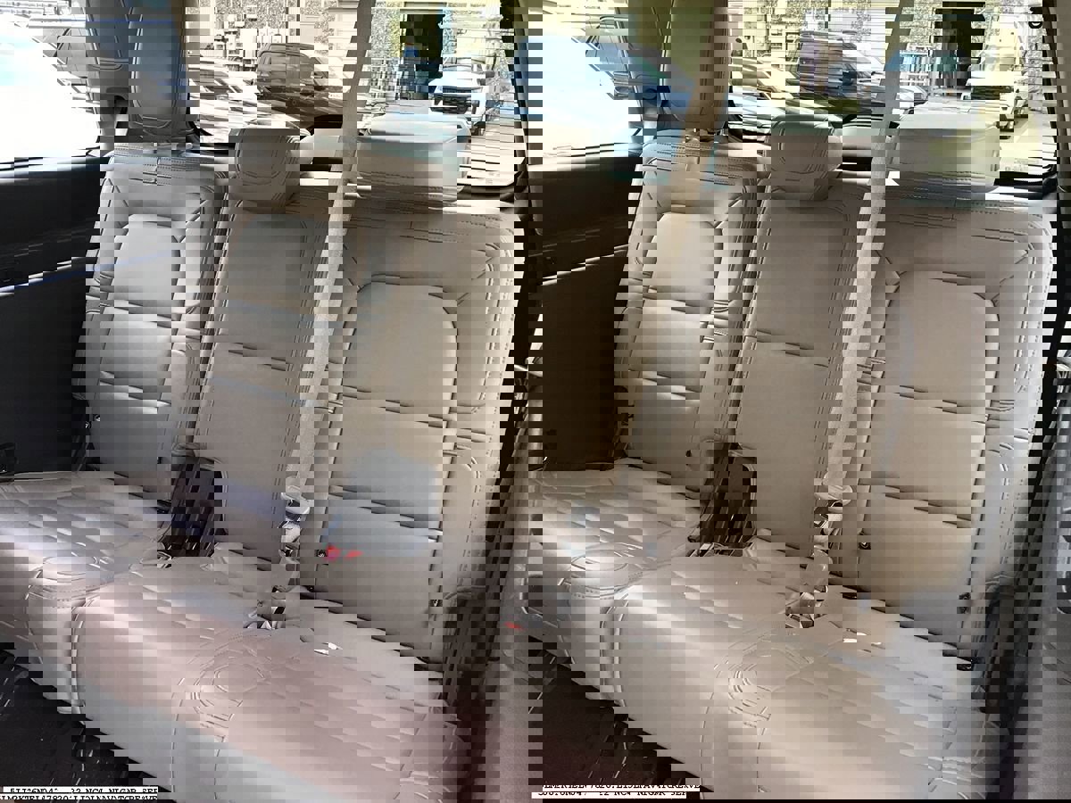 Used 2022 Lincoln Navigator Reserve RWD image 17
