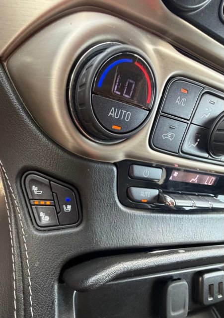 Used 2018 GMC Yukon Denali w/ Open Road Package image 17