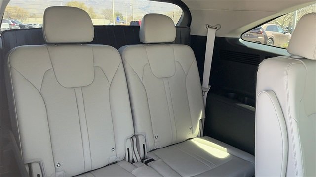 Used 2025 Kia Sorento SX image 37