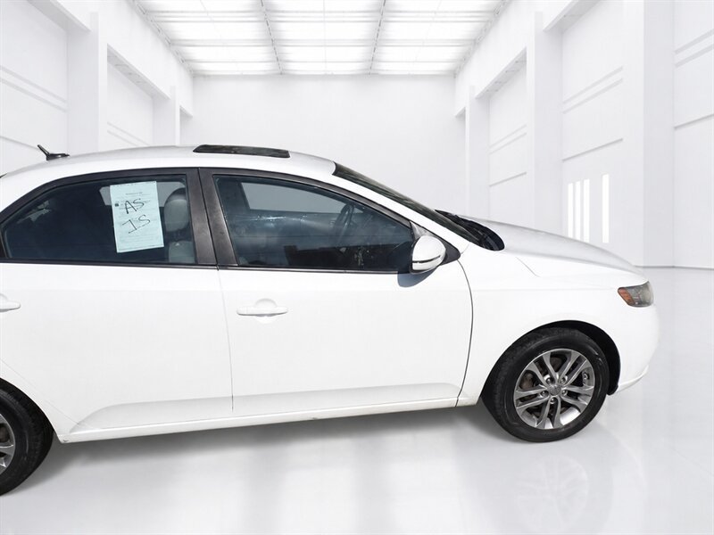 Used 2011 Kia Forte EX w/ Premium Pkg FWD image 23