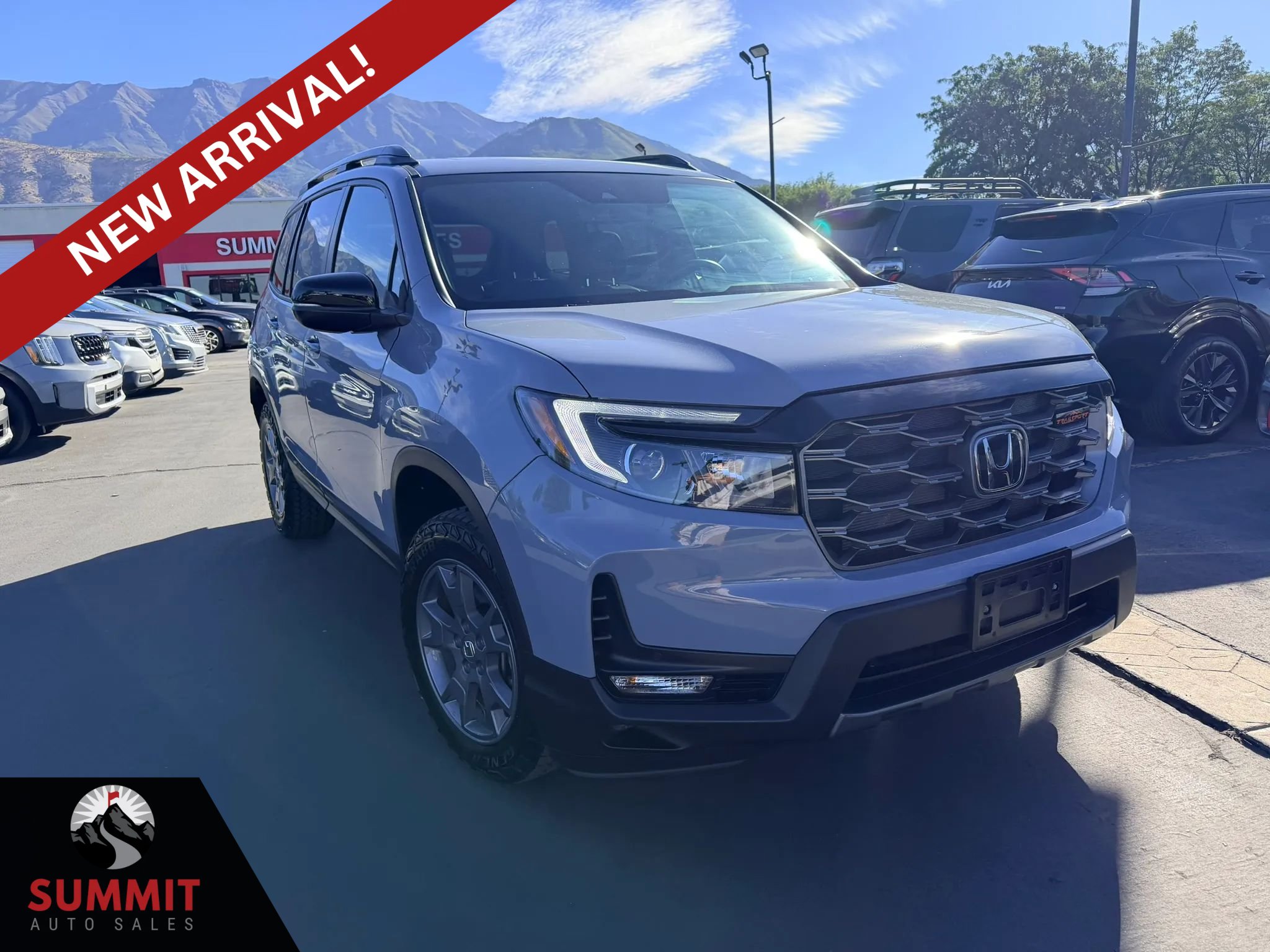 Used 2025 Honda Passport TrailSport image 1