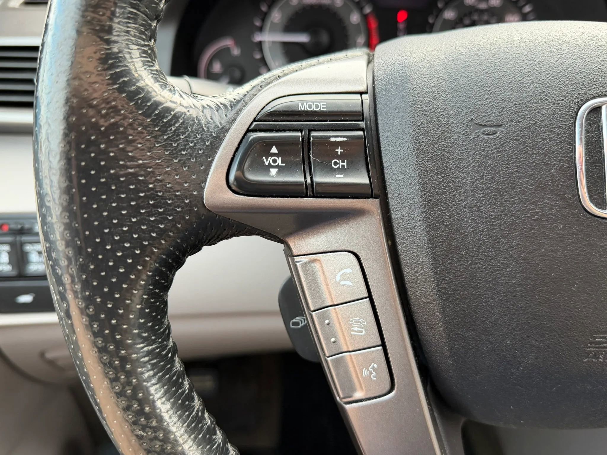 Used 2015 Honda Odyssey EX-L image 21