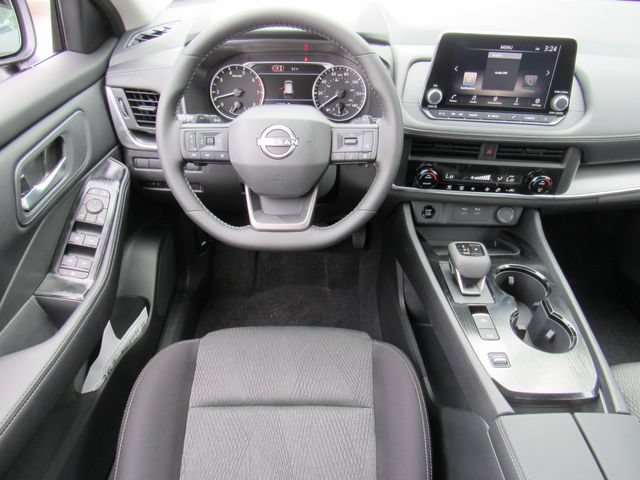 New 2026 Nissan Rogue SV FWD image 15