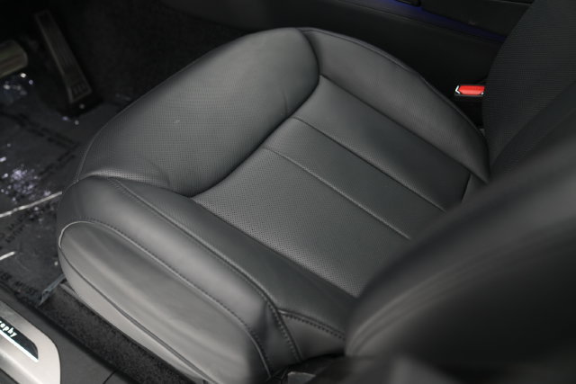 Used 2023 Land Rover Range Rover Autobiography AWD/4WD image 11