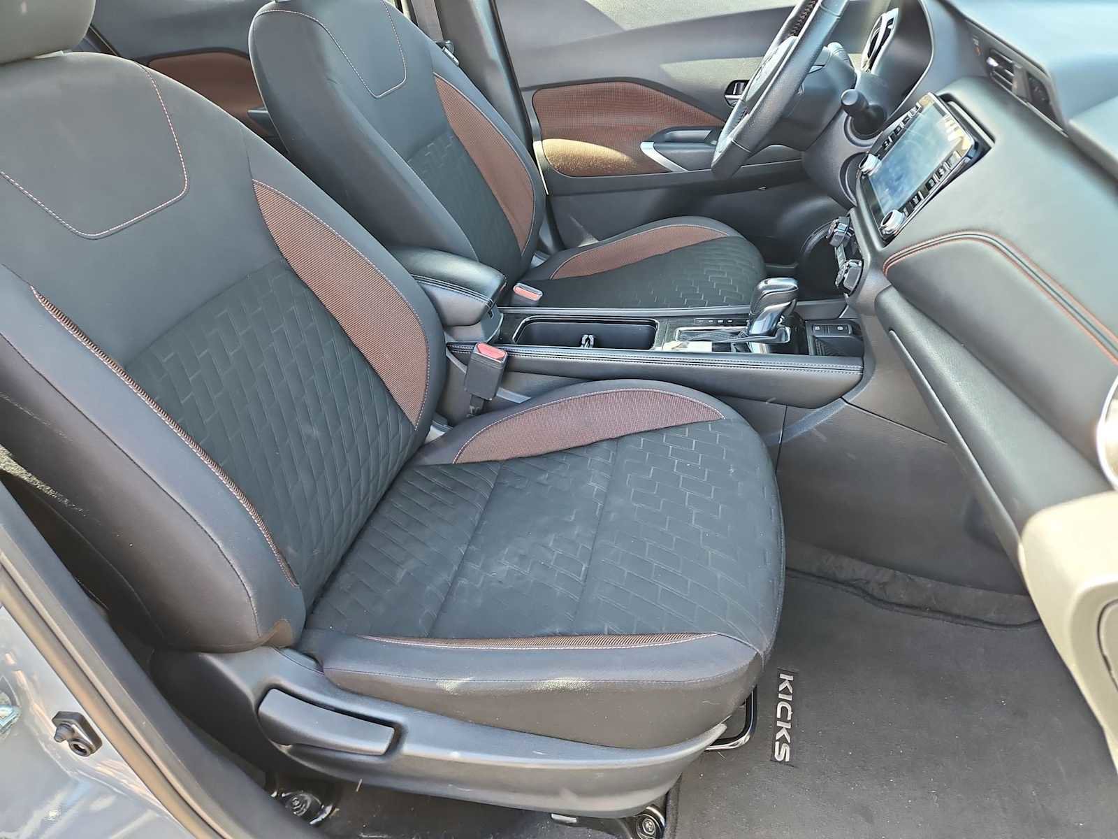 Used 2021 Nissan Kicks SR w/ Interior Electronics Package image 21