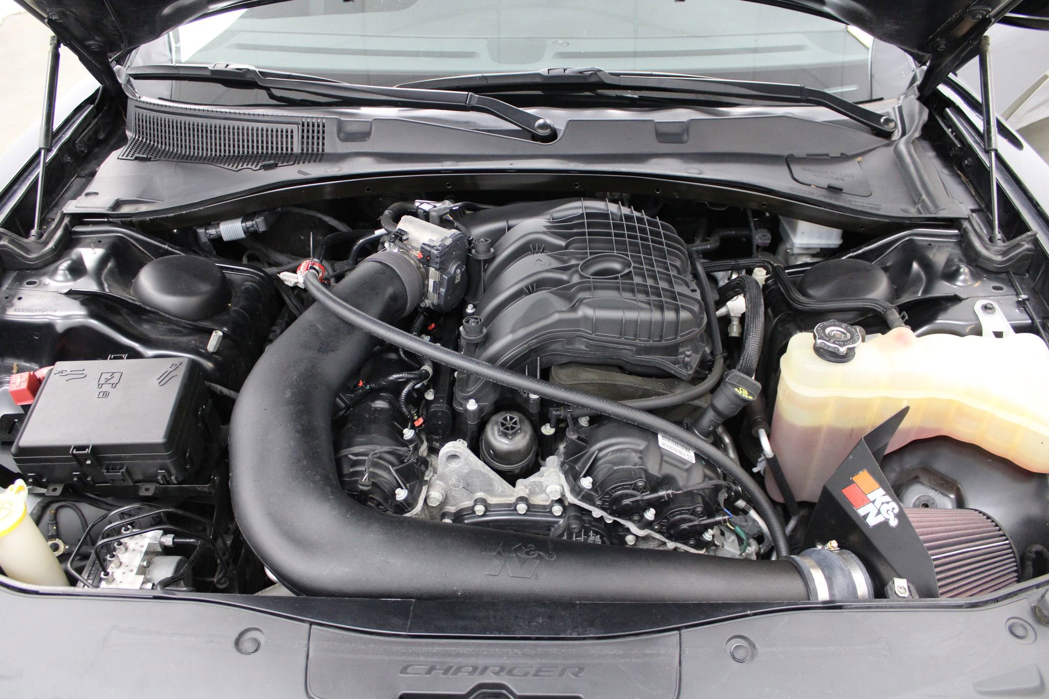 Used 2023 Dodge Charger SXT RWD image 10