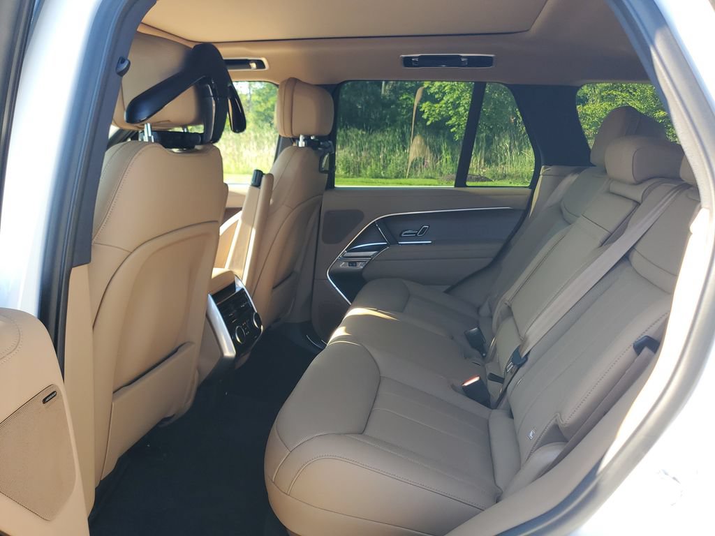 New 2026 Land Rover Range Rover SE AWD/4WD image 24