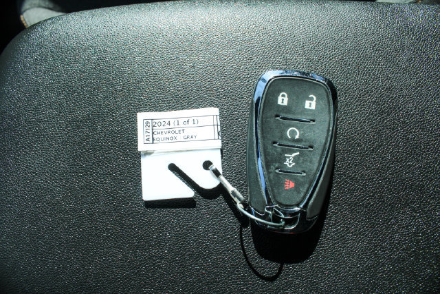Used 2024 Chevrolet Equinox LT FWD image 27