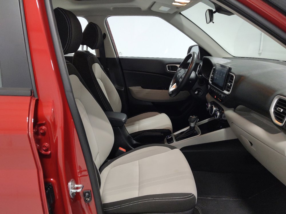 Used 2023 Hyundai Venue SEL FWD image 21